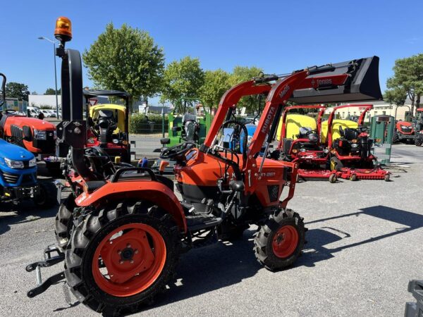 2024-KUBOTA EK 1-261 + CHARGEUR – Image 6