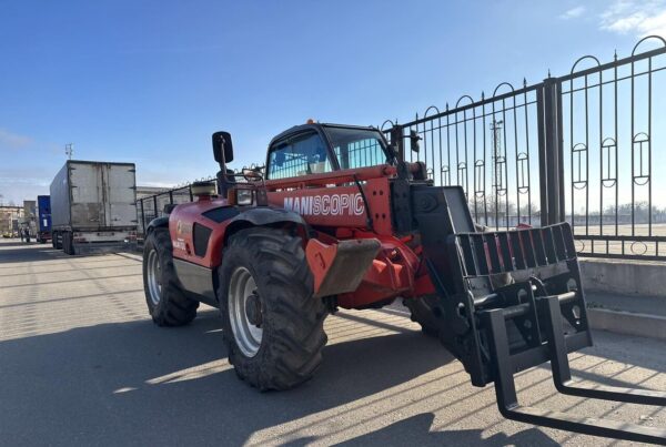 Chariot télescopique Manitou MT 1030 – Image 2