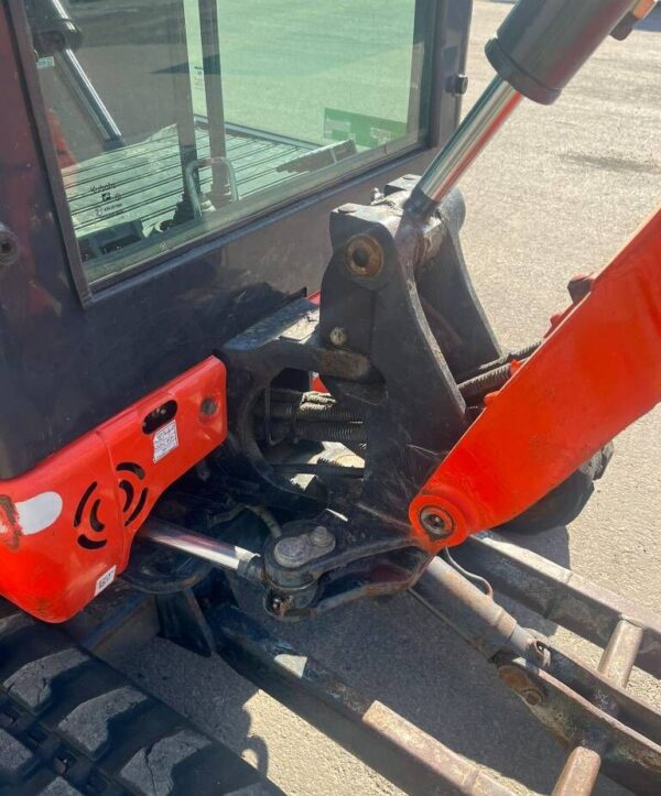 Mini-pelle Kubota KX 019-4   – Image 13