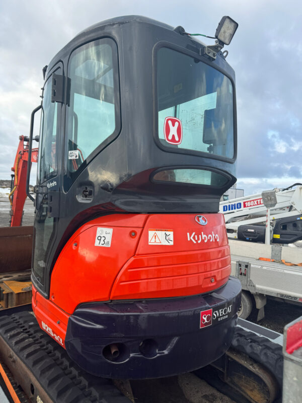 Mini pelle Kubota U 25 4 avec remorque – Image 4