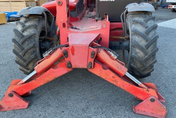 Chariot télescopique Manitou MT 1435 – Image 8